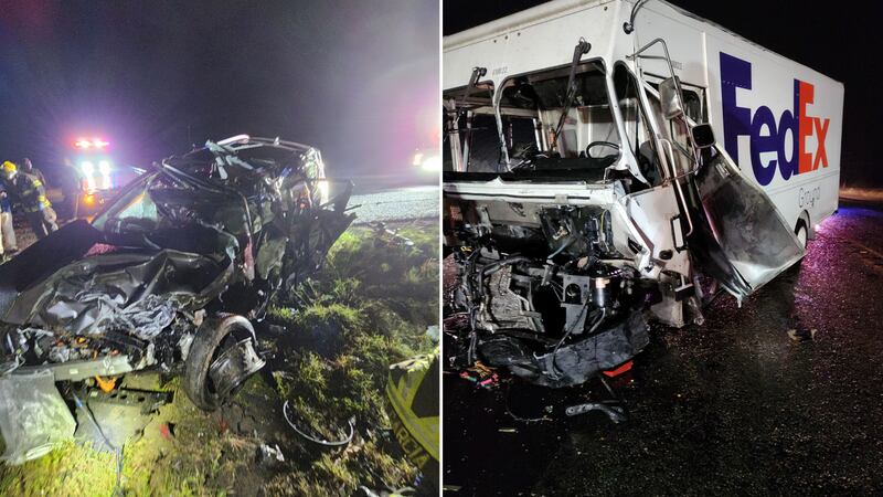 Según las autoridades, el camión chocó frontalmente contra un Hyundai. El conductor del...