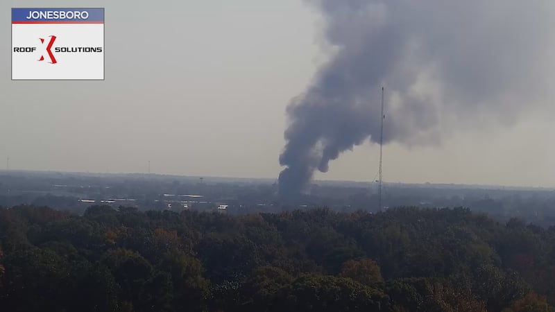 Los bomberos de Jonesboro están respondiendo a un incendio en East Nettleton Avenue.