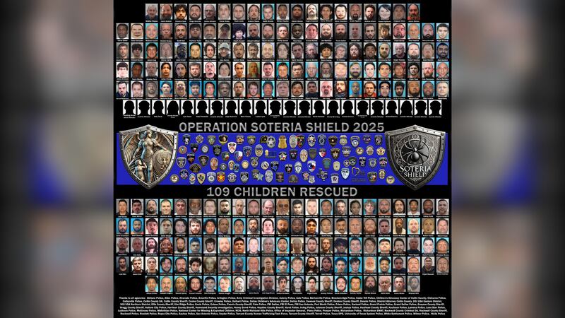 Más de 100 niños fueron rescatados y casi 250 personas fueron detenidas en una operación...