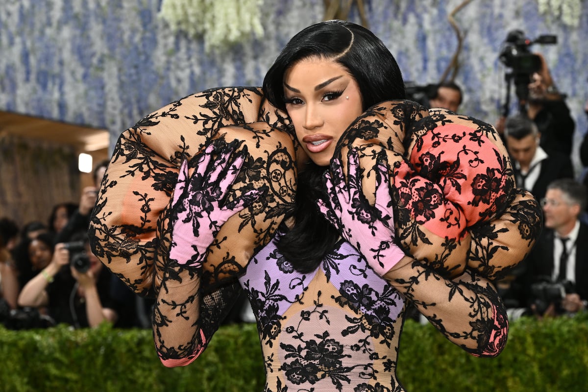 preloaded gallery image