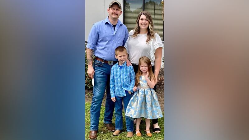 Un aparatoso accidente de auto en Georgia se cobró las vidas de la esposa y los dos hijos de...