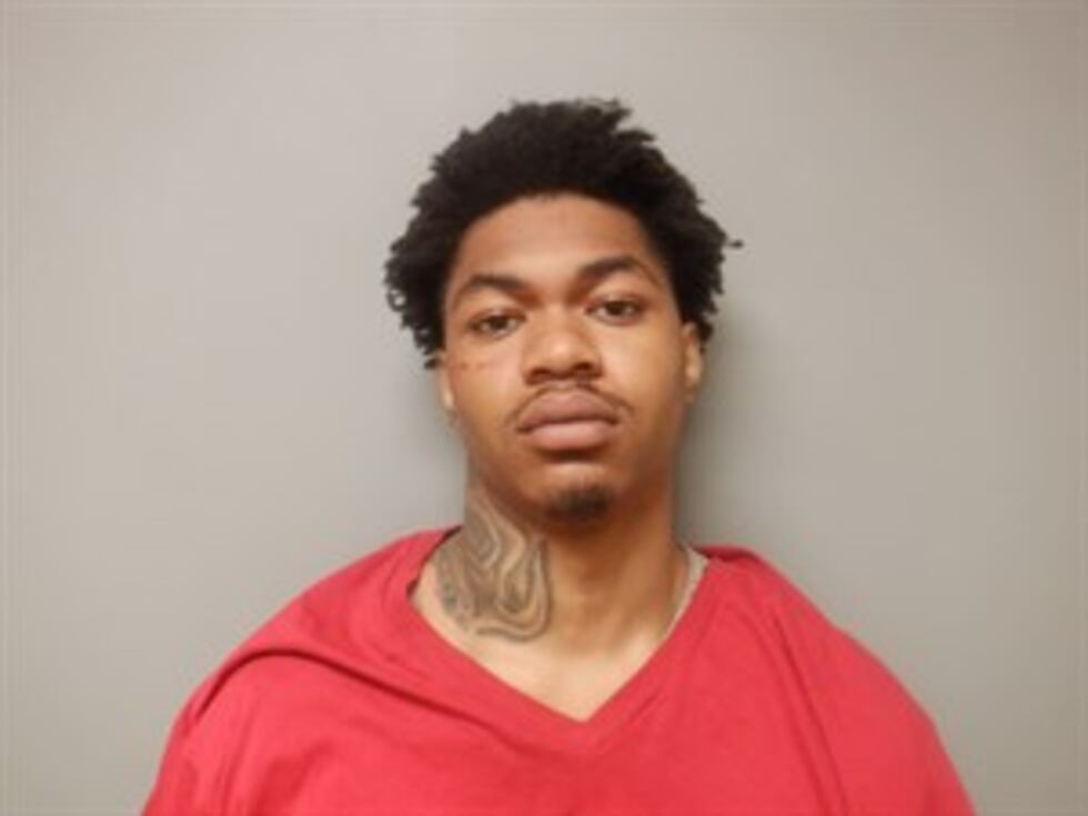 La policía arrestó a un hombre de 19 años de West Memphis en relación con un tiroteo mortal en...