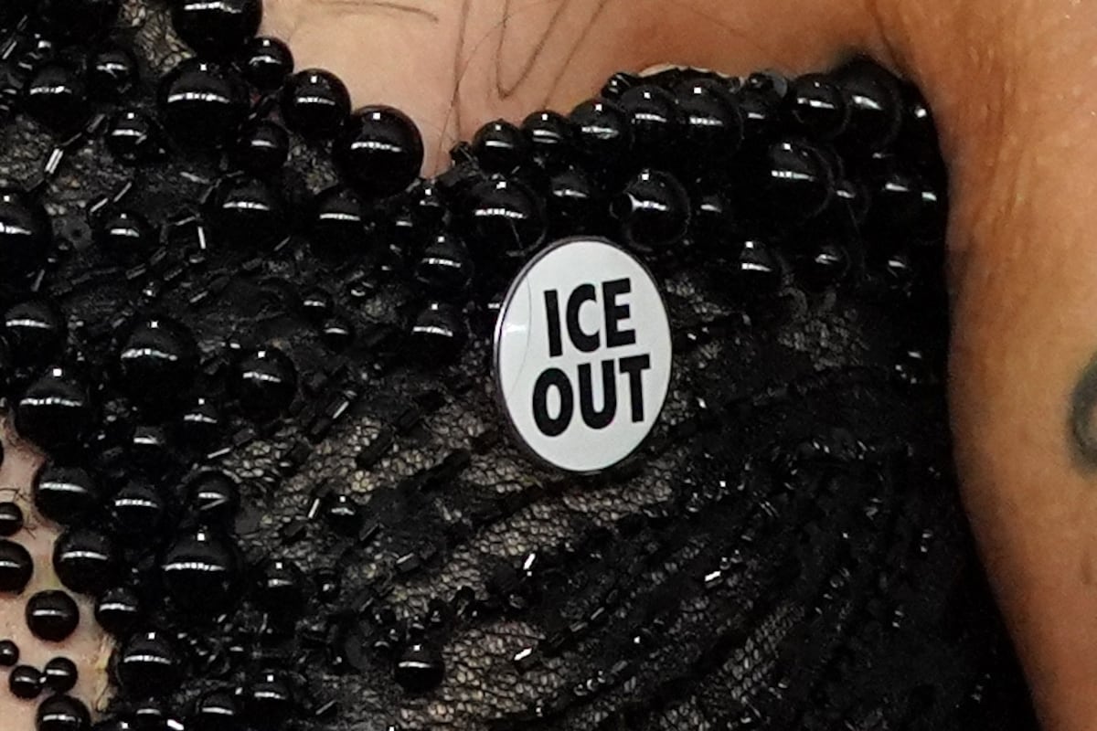 preloaded gallery image