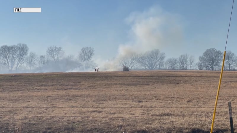 El noreste de Arkansas enfrenta un riesgo alto de incendios forestales, y un frente frío que...