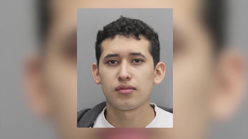 Condenado por nueve cargos al tocar inapropiadamente a varias menores en una escuela...